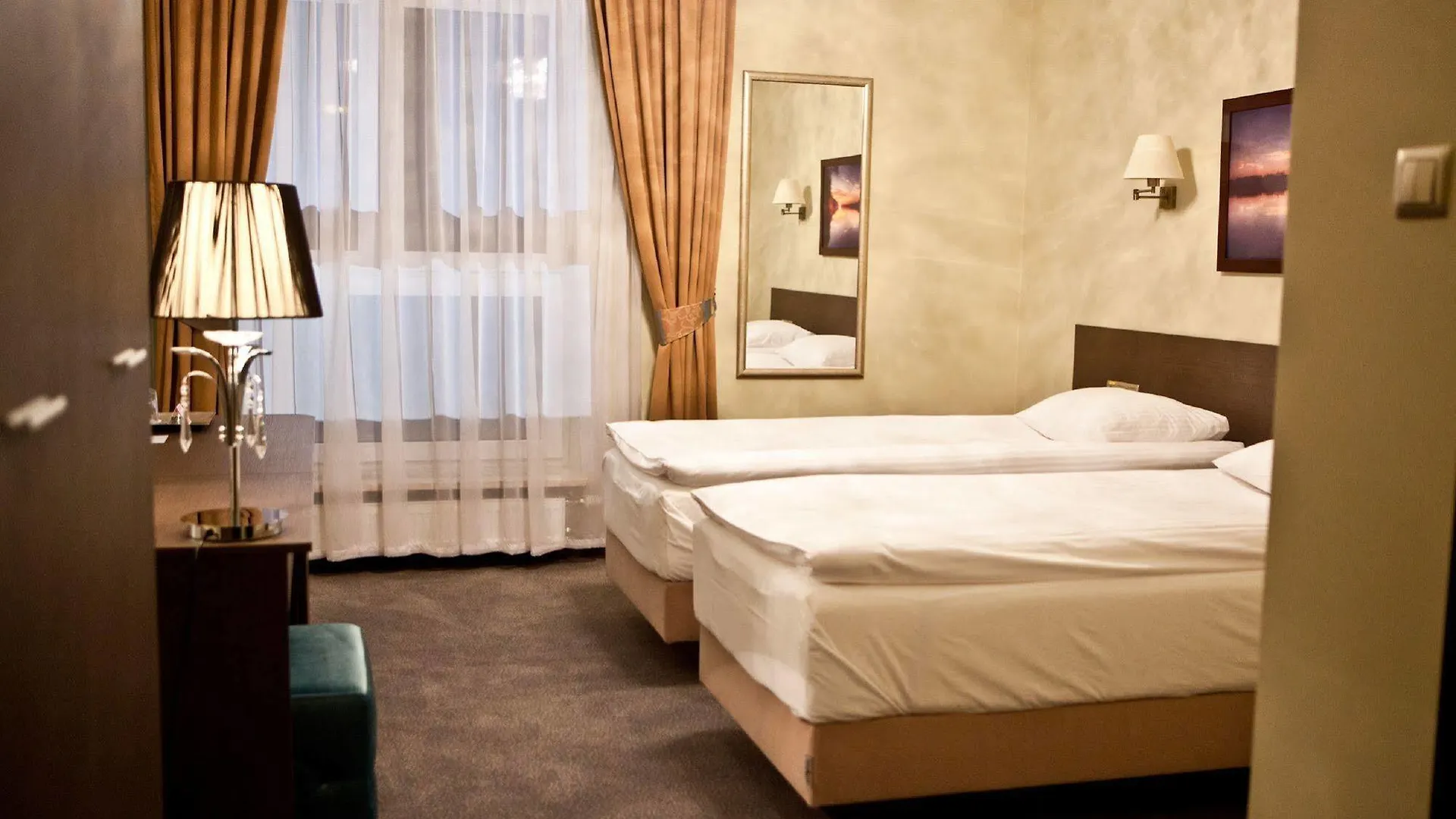 Hotel Sokolowska Airport Modlin Nowy Dwór Mazowiecki 3*,  Polonia